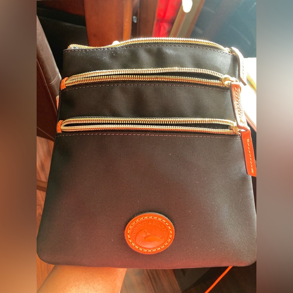 🔥Price drop $40 🔥Dooney & Bourke Black Nylon North South Triple Zip